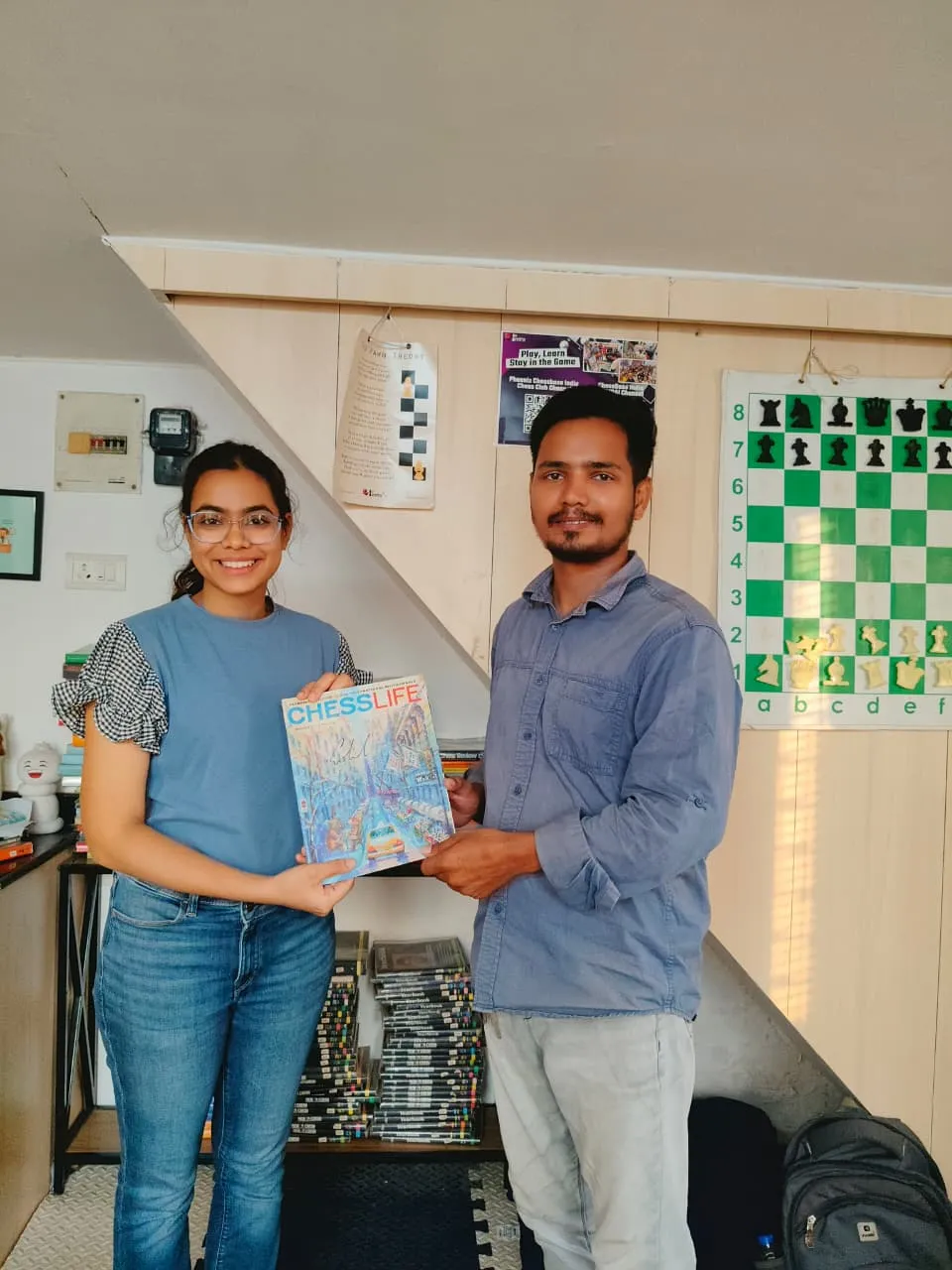 Neeraj Singh felicitated by Aanchal Dhakar.